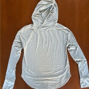 REI Sahara shade hoodie. Women’s sun shirt size small. Color is sage heather